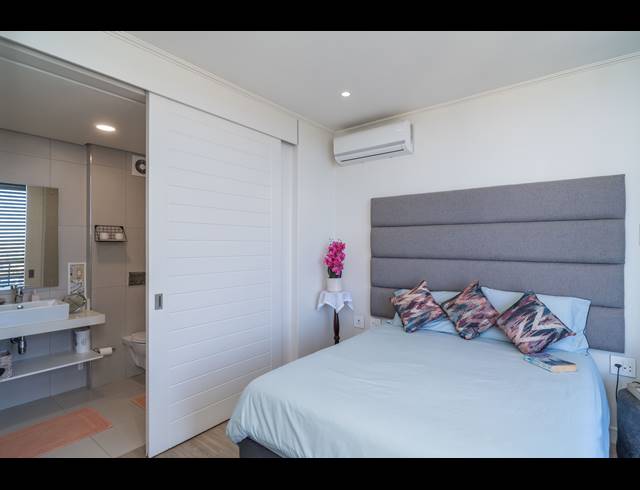 2 BEDROOM APARTMENT FOR SALE IN SIBAYA PRECINCT